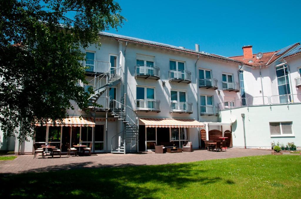 Hotel Saarpark Mettlach Eksteriør bilde